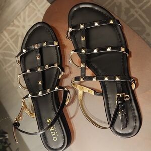 Guess Sandals